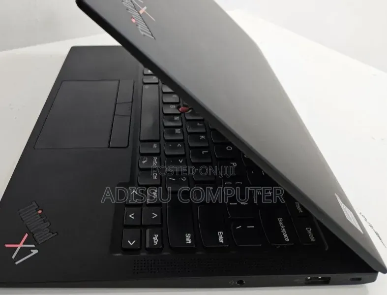 New Laptop Lenovo ThinkPad Yoga 16GB Intel Core i7 SSD 512GB