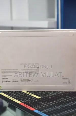 New Laptop Apple MacBook Air 2025 M4 16GB Apple M4 SSD 256GB