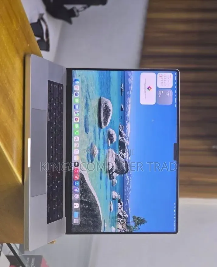 New Laptop Apple MacBook Pro 2021 M1 32GB Apple M1 Pro SSD 512GB