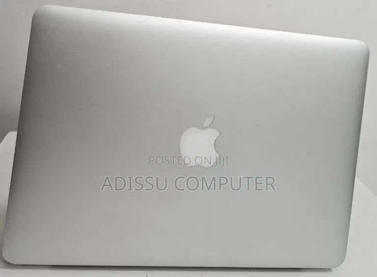 New Laptop Apple MacBook Pro 2015 8GB Intel Core i5 SSD 128GB