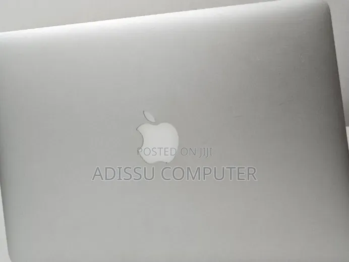 New Laptop Apple MacBook Pro 2015 8GB Intel Core i5 SSD 128GB