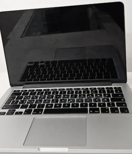 New Laptop Apple MacBook Pro 2015 8GB Intel Core i5 SSD 128GB