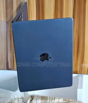 New Laptop Apple MacBook Air 2025 M4 16GB Apple M4 SSD 512GB
