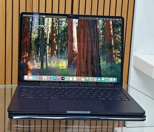 New Laptop Apple MacBook Air 2025 M4 16GB Apple M4 SSD 512GB
