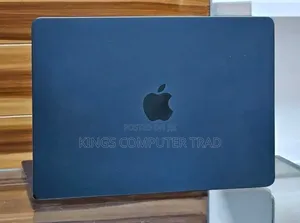 New Laptop Apple MacBook Air 2025 M4 16GB Apple M4 SSD 512GB