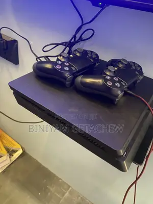 PlayStation4 Slim