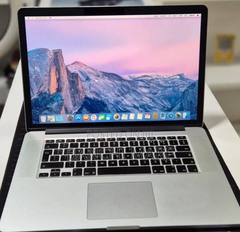 New Laptop Apple MacBook Pro 2015 16GB Intel Core i7 SSD 256GB