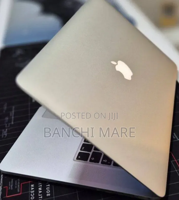 New Laptop Apple MacBook Pro 2015 16GB Intel Core i7 SSD 256GB
