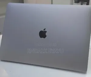New Laptop Apple MacBook Pro 2017 4GB Intel Core i7 SSD 512GB