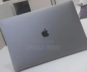 New Laptop Apple MacBook Pro 2017 4GB Intel Core i7 SSD 512GB