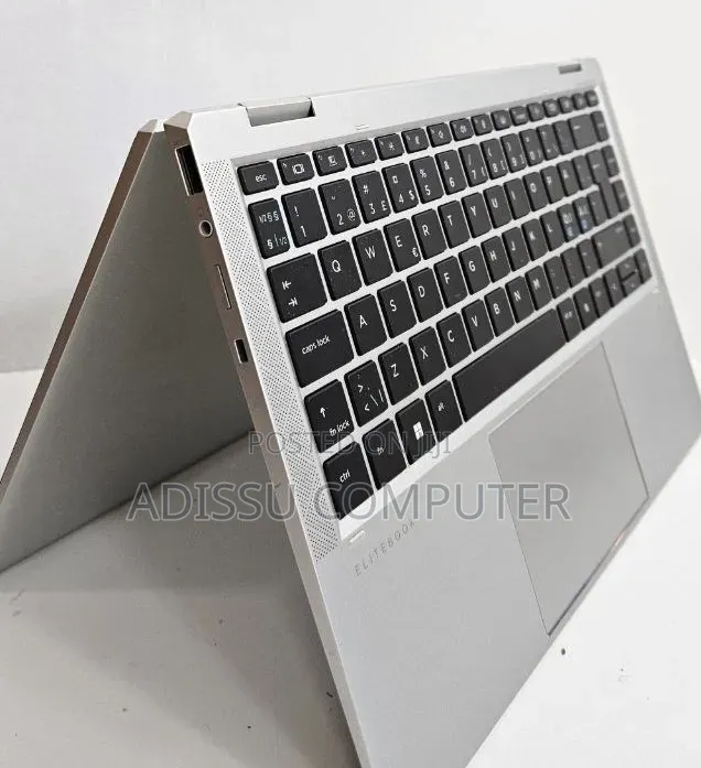 New Laptop HP EliteBook 1040 G8 16GB Intel Core i7 SSD 512GB