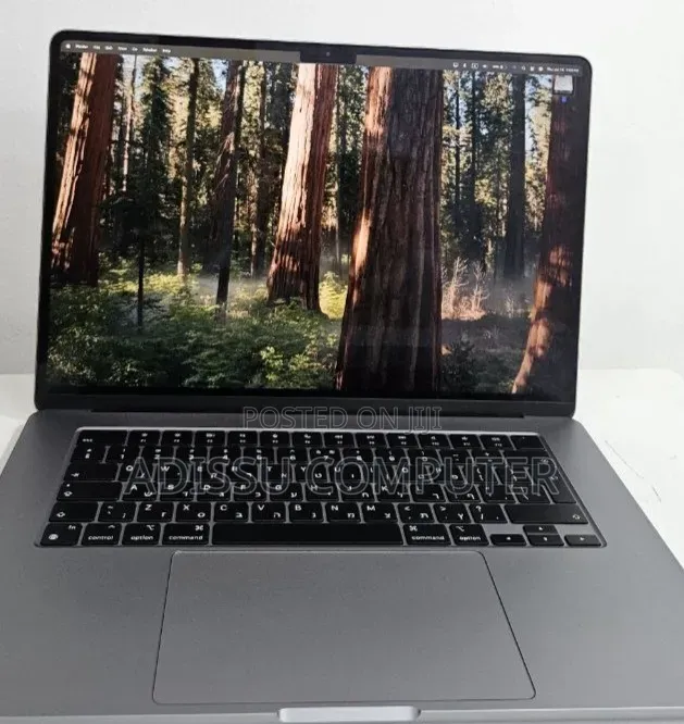 New Laptop Apple MacBook Air 2024 M3 16GB Intel Core M3 SSD 512GB