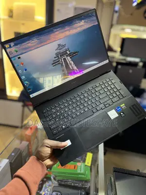 New Laptop HP Omen 16 16GB Intel Core i7 SSD 512GB