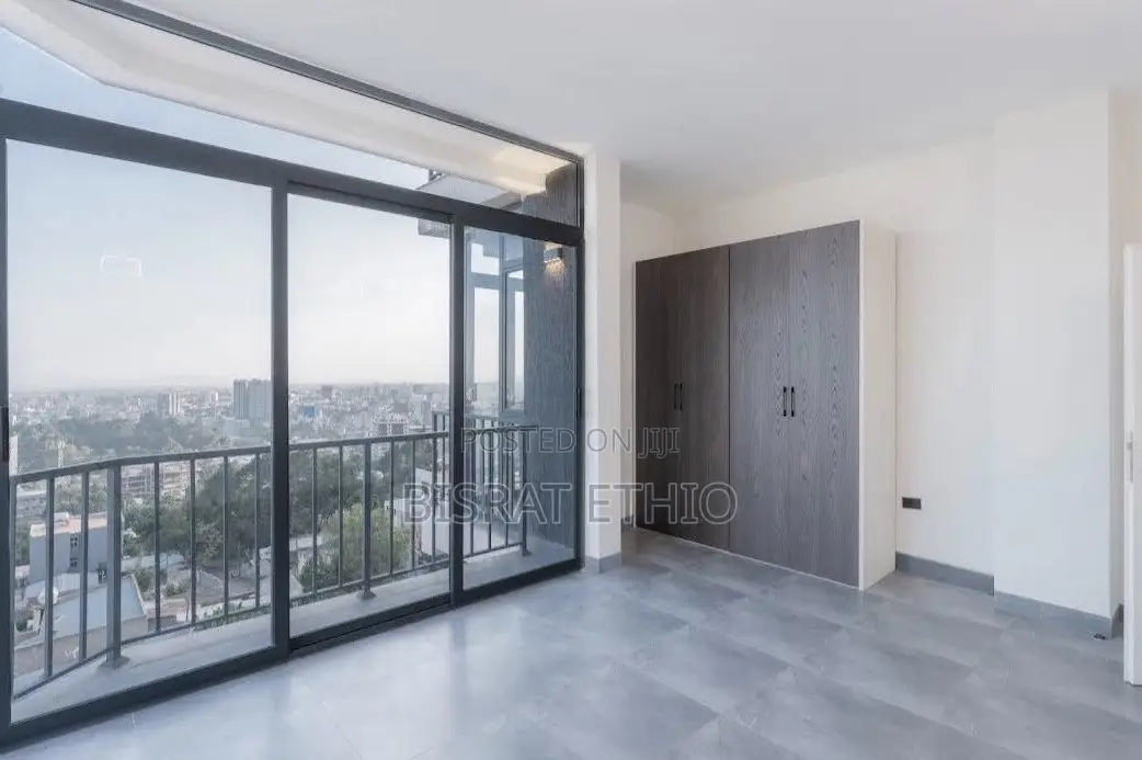 3bdrm Apartment in መገናኛ Top View, Bole for sale