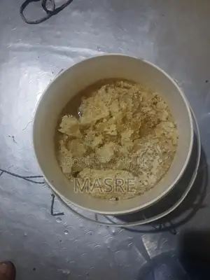 ንፁህ ማር ፈትነው