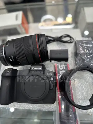 Canon R With 24-105mm Redring Lens
