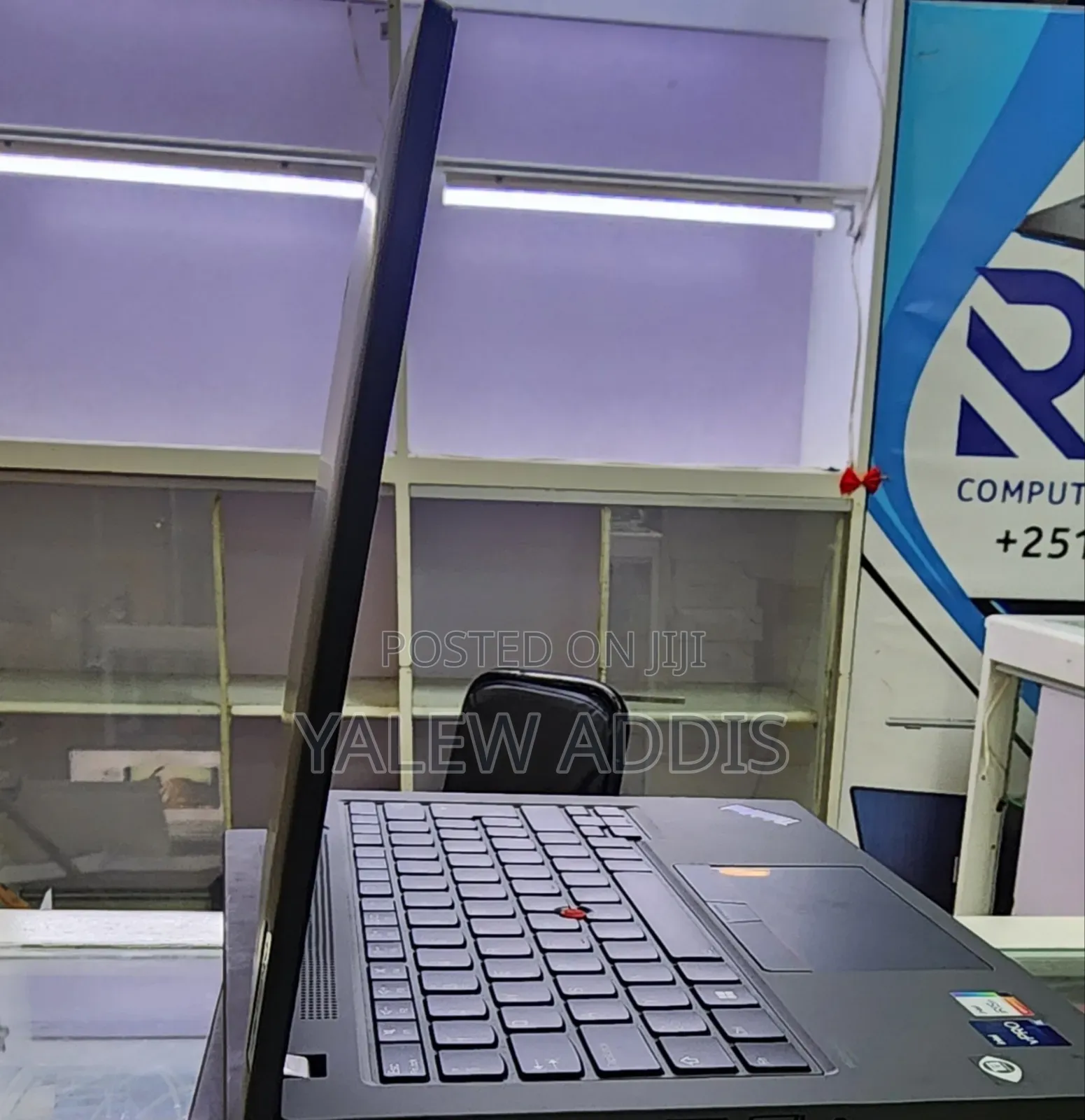 New Laptop Lenovo ThinkPad 13 16GB Intel Core i5 SSD 512GB