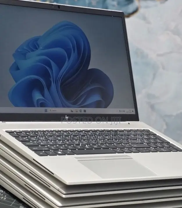 New Laptop HP EliteBook 850 G8 16GB Intel Core i7 SSD 512GB
