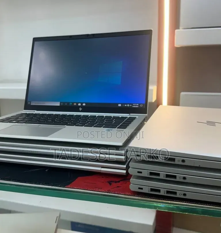 New Laptop HP EliteBook 830 G8 16GB Intel Core i7 SSD 512GB