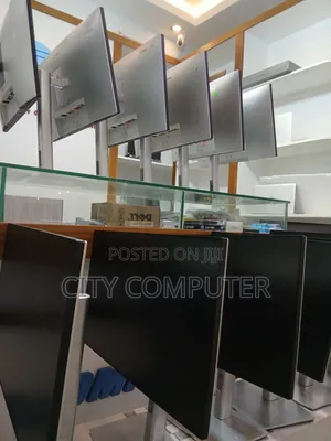 27 Inch Monitor