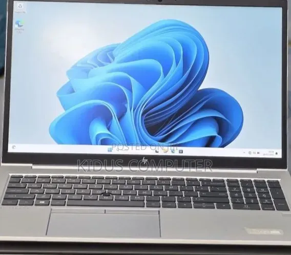 New Laptop HP EliteBook 850 G8 16GB Intel Core i7 SSD 512GB
