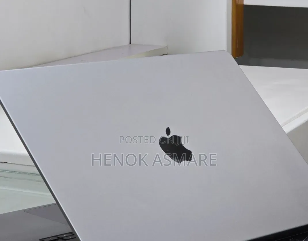New Laptop Apple MacBook Pro 2021 M1 Max 32GB Apple M1 Max SSD 1T