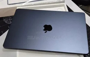 New Laptop Apple MacBook Pro 2022 M2 8GB Apple M2 SSD 256GB