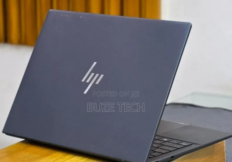 New Laptop HP Dragonfly G3 16GB Intel Core i7 SSD 512GB