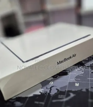 Laptop Apple MacBook Air 2022 M2 8GB Intel Core M2 SSD 256GB
