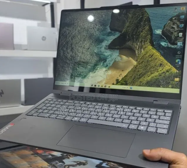 New Laptop Lenovo 16GB Intel Core Ultra 5 SSD 512GB