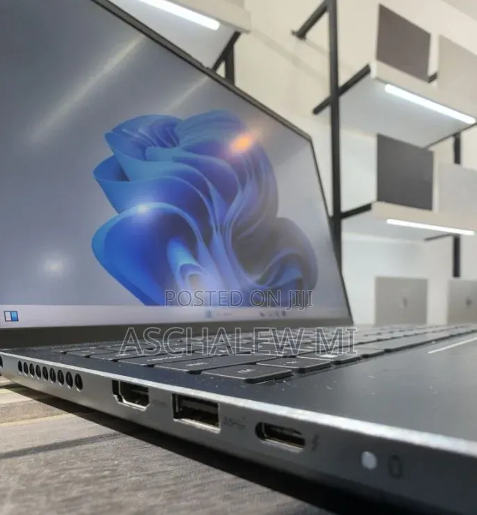 New Laptop Dell Inspiron 15 16GB Intel Core i7 SSD 512GB