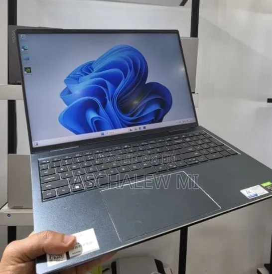 New Laptop Dell Inspiron 15 16GB Intel Core i7 SSD 512GB
