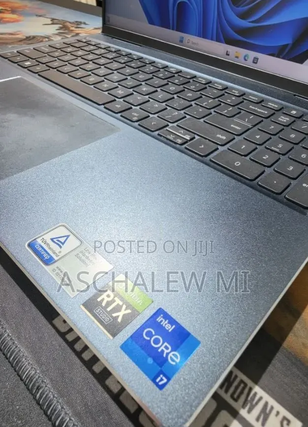 New Laptop Dell Inspiron 15 16GB Intel Core i7 SSD 512GB