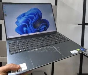 New Laptop Dell 16GB Intel Core i7 SSD 512GB