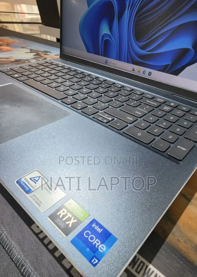 New Laptop Dell 16GB Intel Core i7 SSD 512GB