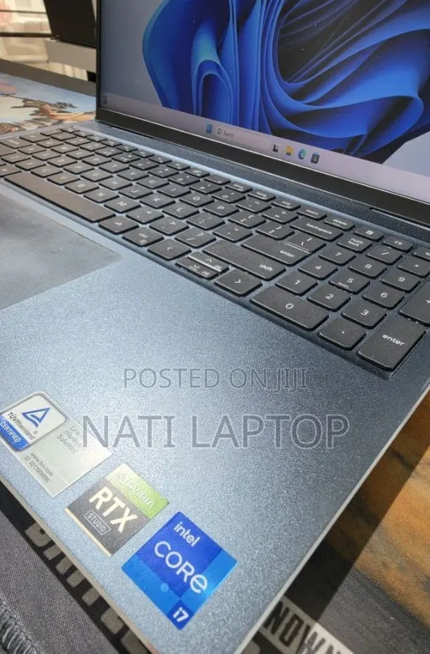 New Laptop Dell 16GB Intel Core i7 SSD 512GB