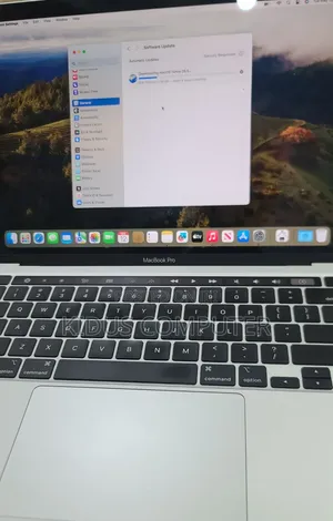 New Laptop Apple MacBook Pro 2020 M1 16GB Apple M1 SSD 256GB