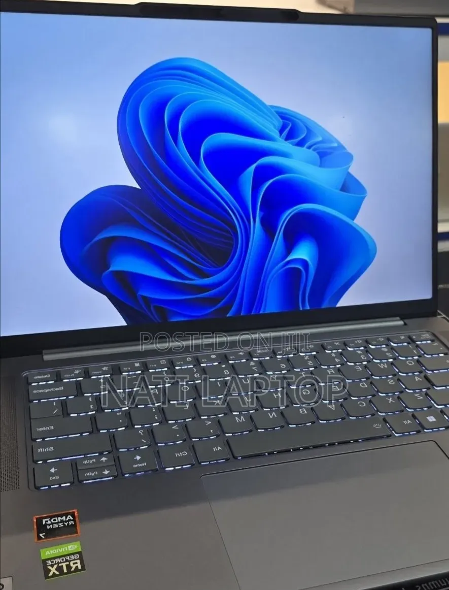 New Laptop Lenovo 16GB AMD Ryzen 7 SSD 512GB
