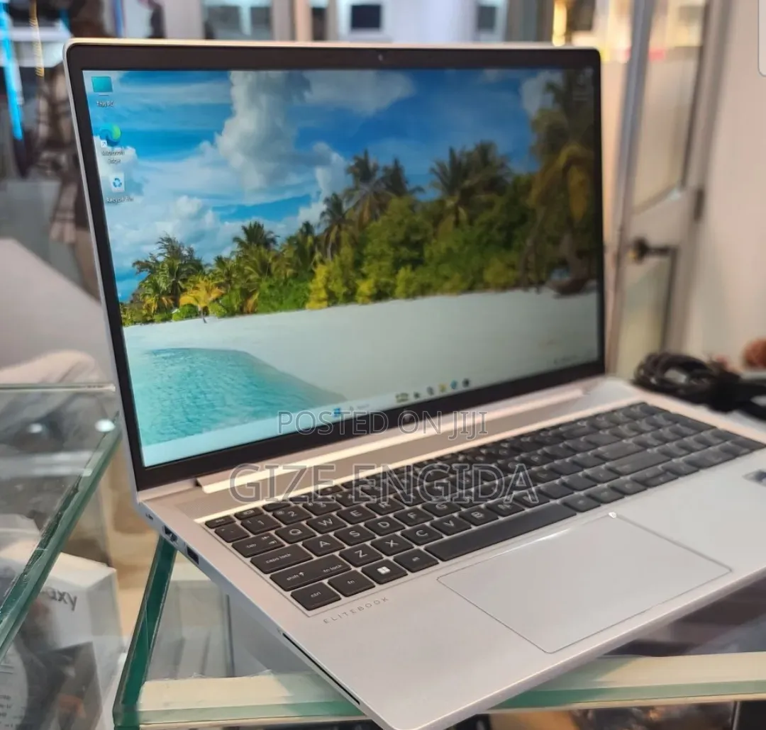 New Laptop HP EliteBook 655 G9 16GB Intel Core i5 SSD 512GB