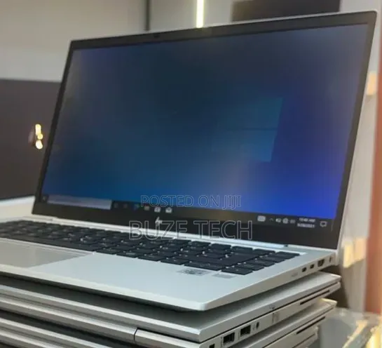 New Laptop HP EliteBook 830 G8 16GB Intel Core i7 SSD 512GB