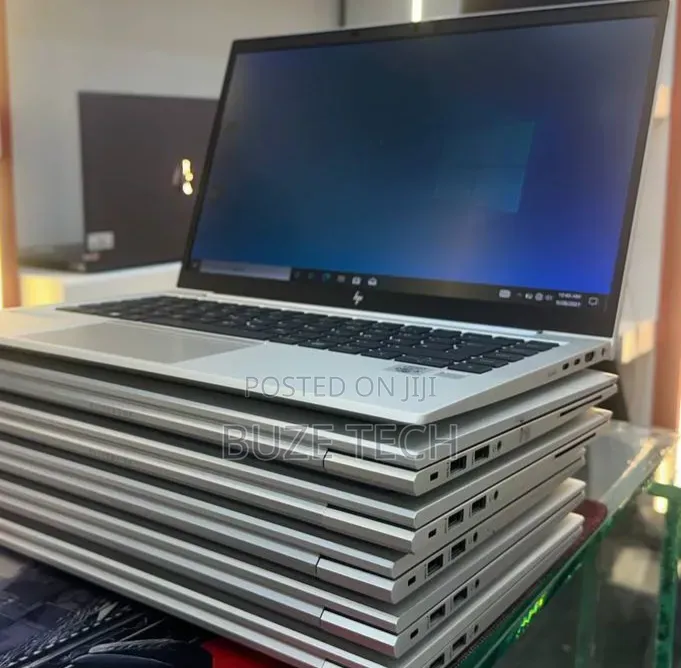 New Laptop HP EliteBook 830 G8 16GB Intel Core i7 SSD 512GB