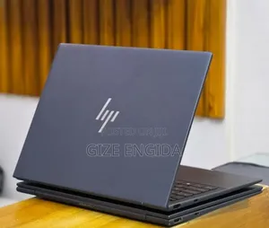 New Laptop HP Dragonfly G3 16GB Intel Core i7 SSD 512GB
