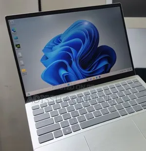 New Laptop Dell 16GB Intel Core i7 SSD 512GB