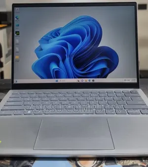 New Laptop Dell 16GB Intel Core i7 SSD 512GB