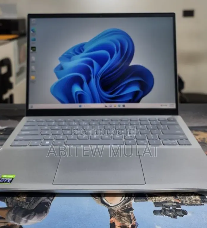 New Laptop Dell Inspiron 14 16GB Intel Core i7 SSD 512GB