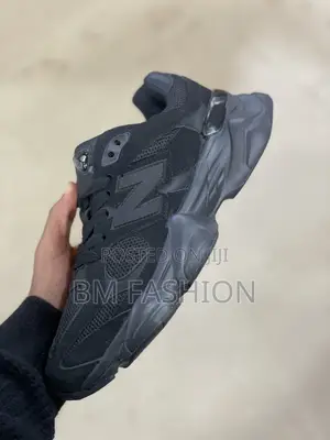 NB 9060 Women’s Black Comfortable Sneakers