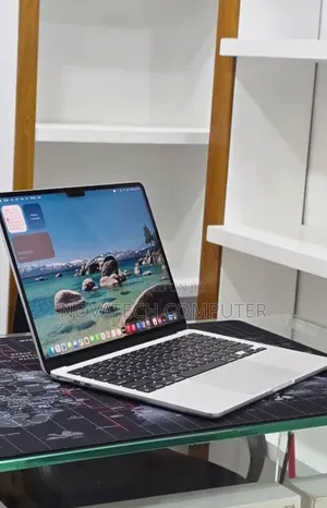 New Laptop Apple MacBook Air 2022 M2 8GB Intel Core M2 SSD 256GB