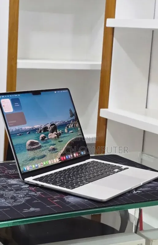 New Laptop Apple MacBook Air 2022 M2 8GB Intel Core M2 SSD 256GB