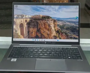 New Laptop HP ZBook Firefly 14 G7 16GB Intel Core i7 SSD 512GB