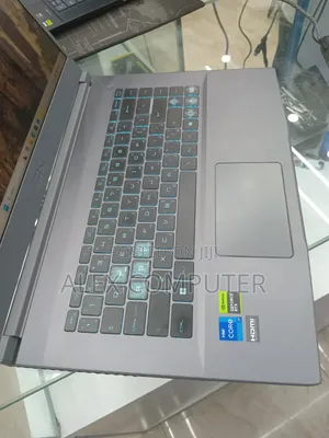New Laptop MSI 16GB Intel Core i7 SSD 512GB